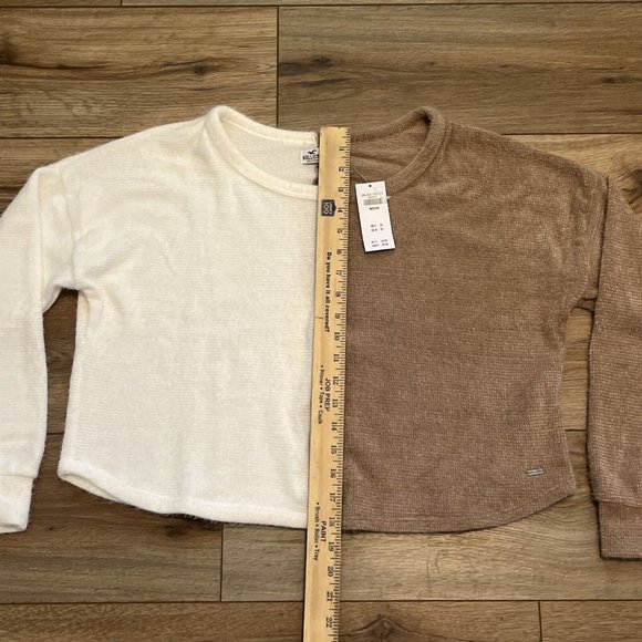 Women's Hollister Henley Sweater SZ Medium Color Block Tan White Soft Fuzzy - Picture 8 of 11